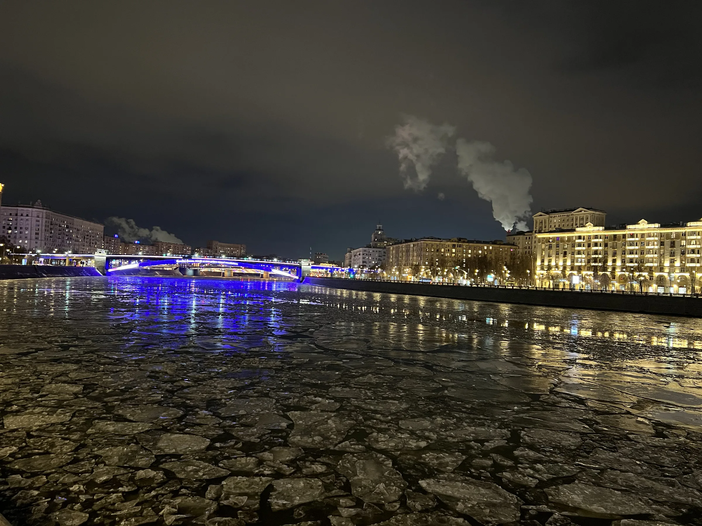Moscow city lights on a winter night. Photo: Vlad Lario.