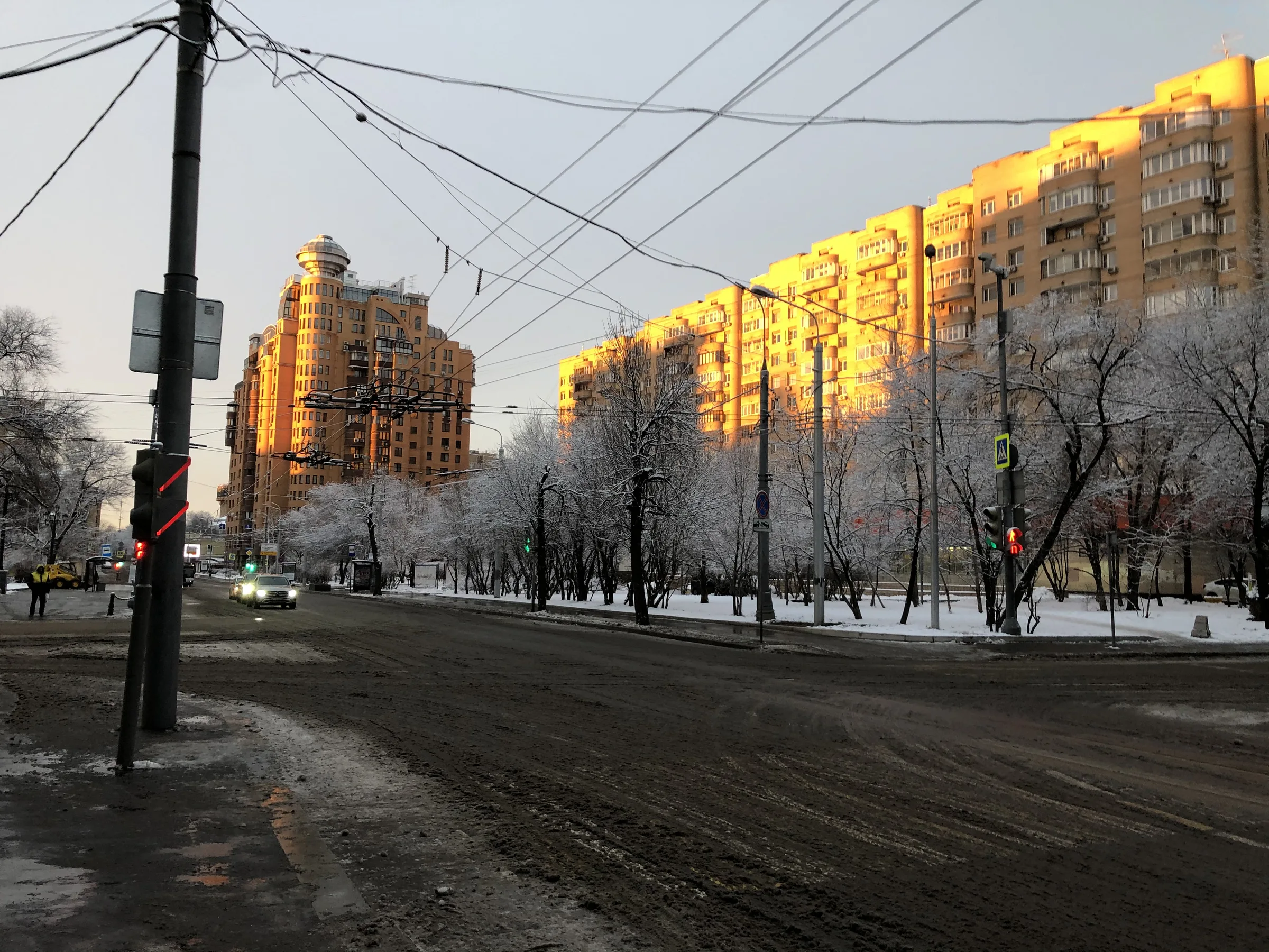 Moscow River embankment in winter. Photo: Vlad Lario.